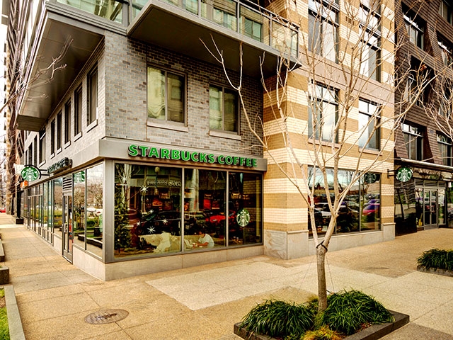 MiraFirstandM_LuxuryApartmentCommunity_Starbucks_NoMaWashingtonDC