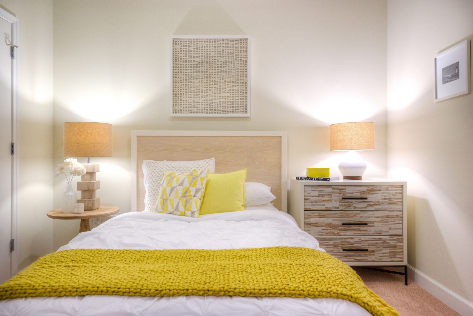 MiraFirstandM_LuxuryApartmentCommunity_Kitchen_NoMaWashingtonDC